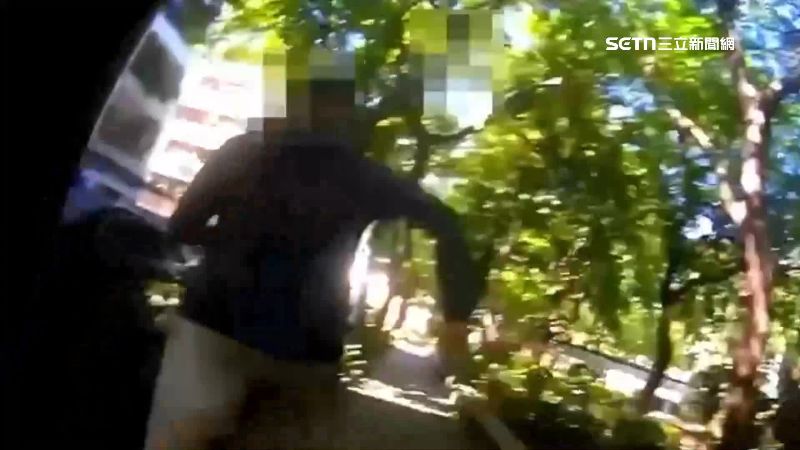 巡邏員警撞見，當街上演警匪追逐戰