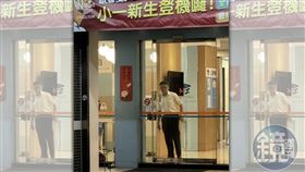 2025年6月12日，張惠民出入補習班門口。（讀者提供）