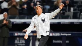 美聯分區系列賽殊死戰，洋基請出2009年世界大賽MVP松井秀喜開球。（圖／美聯社／達志影像）