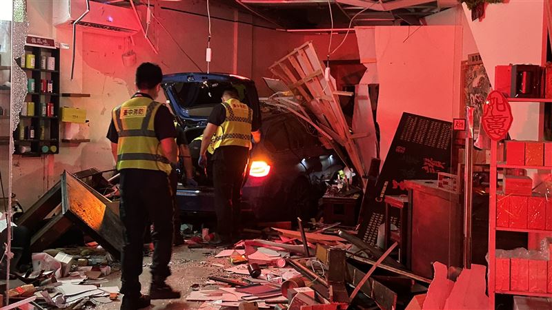 台中市西區五權西路今天（9日）發生死亡車禍。（圖／翻攝畫面）
