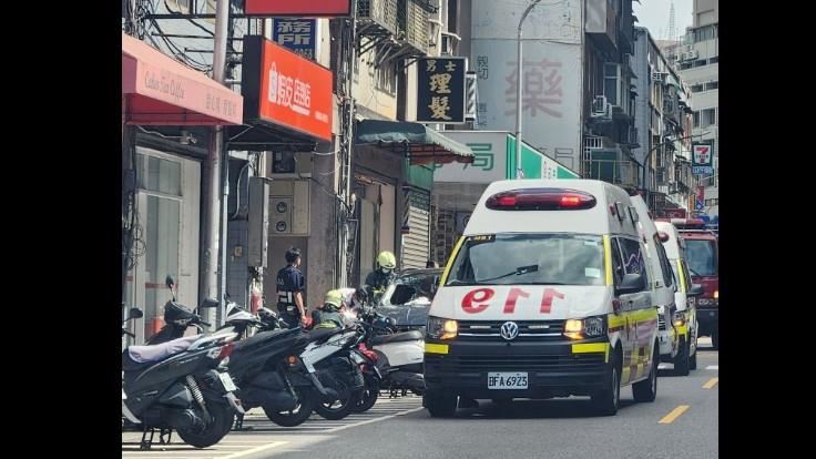 台北內湖驚傳墜樓意外。（圖／翻攝我是內湖人）