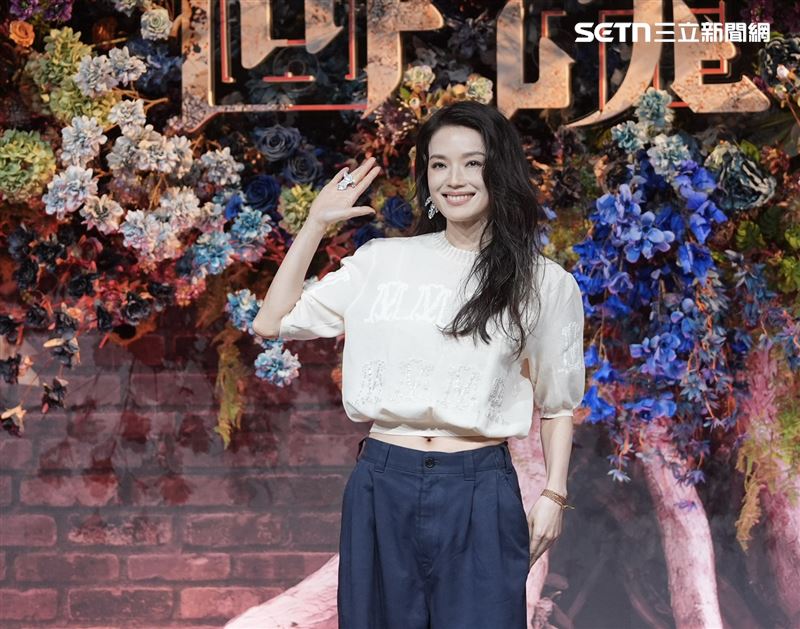 舒淇自嘲哭到老花。（圖／記者鄭孟晃攝影）