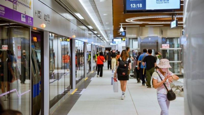男子出差歐洲慘遭海關盤問多時 只因帶了「這東西」 5300601 PH