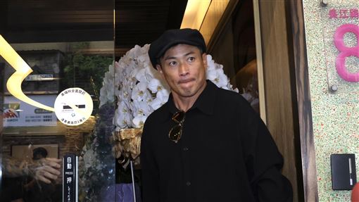 直擊／江宏恩現身靈堂　曝：他想彌補家人