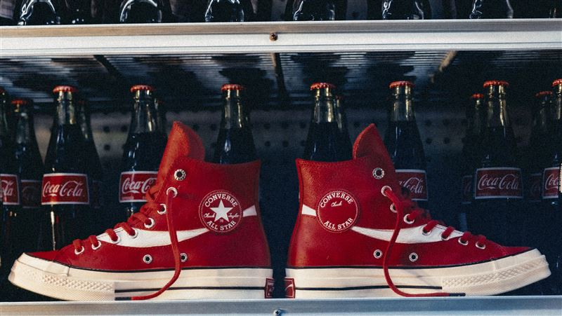 全新演繹經典　Converse聯名「可口可樂」