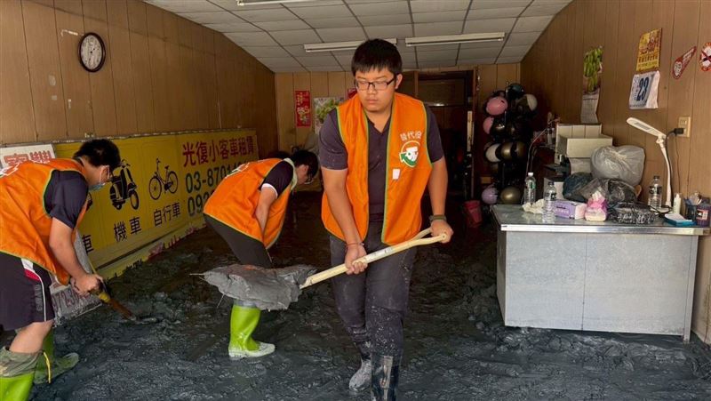 號召備役替代役救災 未到恐罰20萬、關2年