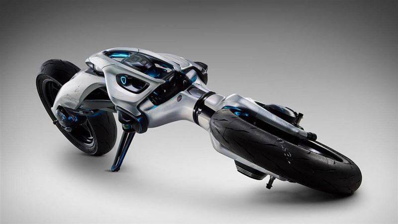 MOTOROiD:&Lambda;能在虛擬世界中模擬訓練，累積經驗，再透過 Sim2Real 技術 把所學技能帶入真實世界。（圖／翻攝Yamaha網站）