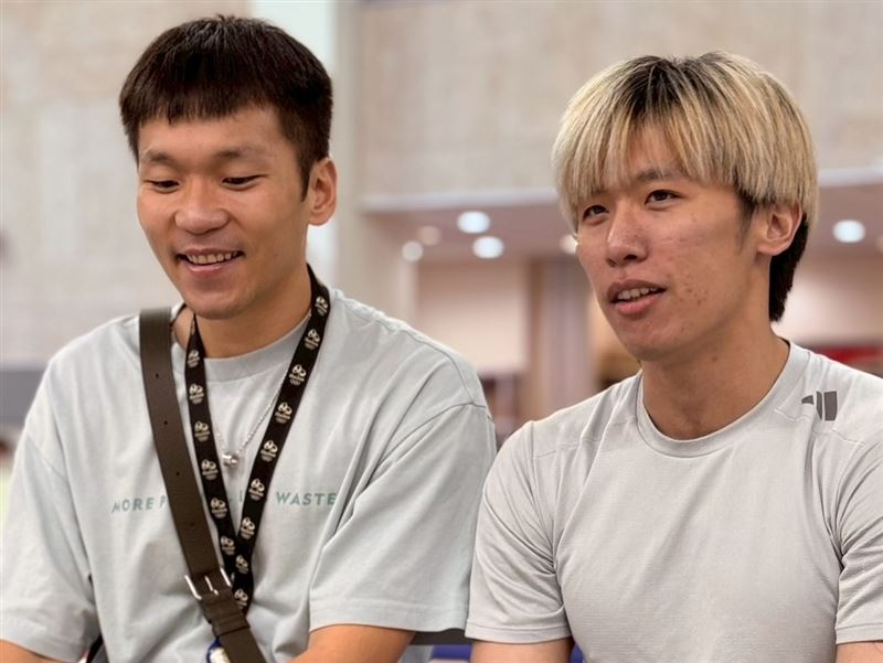 李洋（左）接掌運動部，上任期間積極傾聽選手、教練們的聲音和意見。（圖／翻攝自李洋臉書）