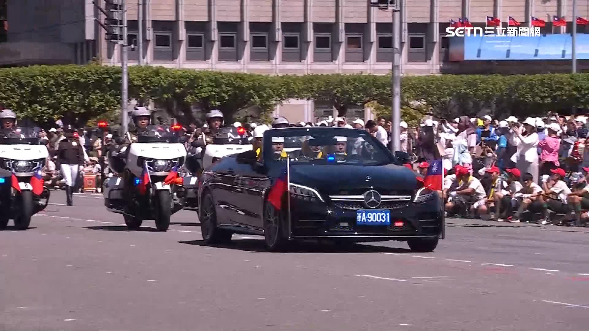 雙十國慶大典，經典的雷虎小組衝場