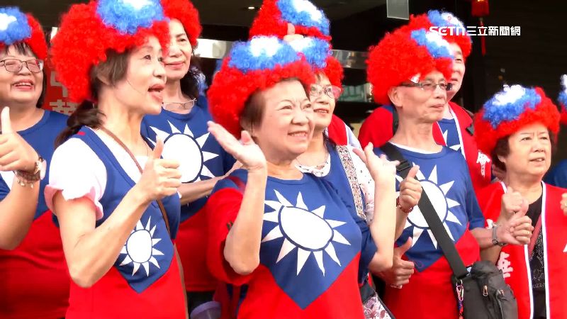 愛國婆婆陳玉華首次抽到進場觀禮