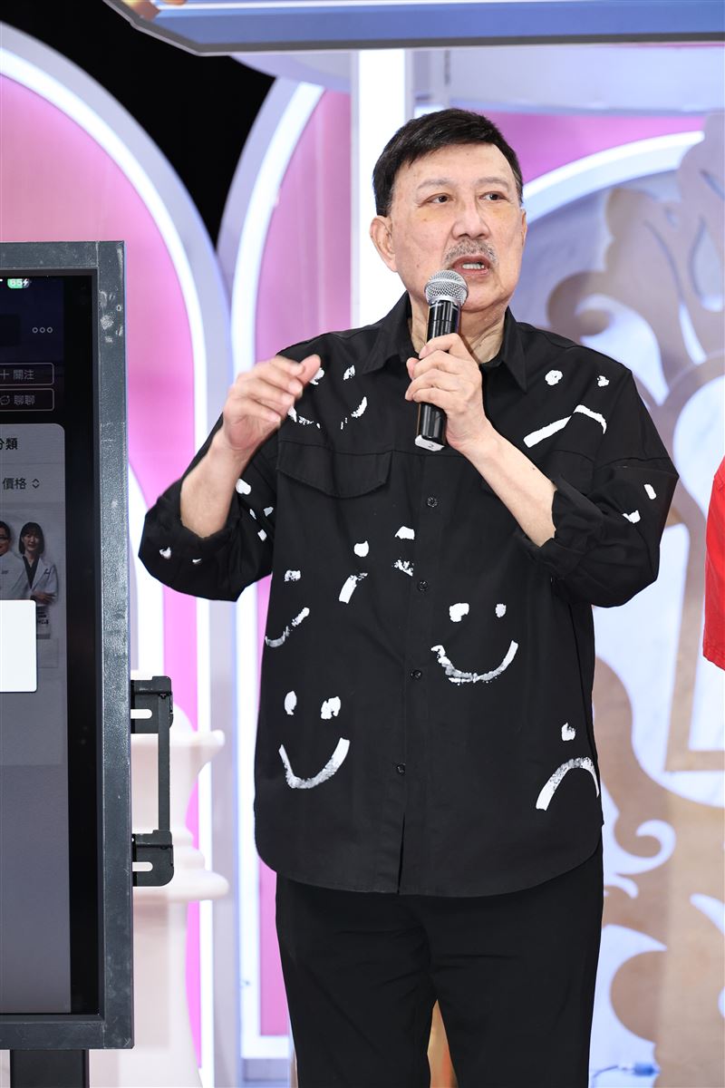 余天開嗆館長。（圖／記者蔡維歆攝影）