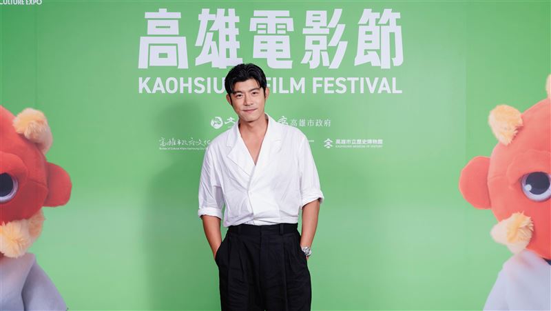 王柏傑吐分手時間點　謝欣穎互潑酒內幕曝