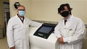 台師大光電所深化應用克拉克的研究，領先全球開發「抽血檢測失智症」技術，並成功導入臨床市場。（圖／台師大提供）