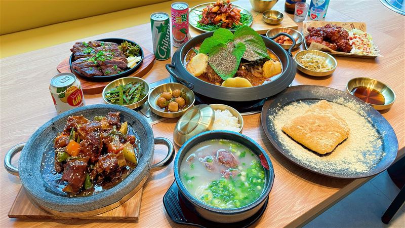 「Uncle-K馬鈴薯排骨火鍋」進駐台中美食一級戰區。 （圖／記者林意筑攝）