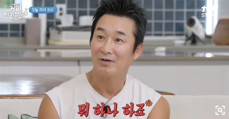 資深演員李昌勳久違現身，提及當年和宋慧喬的緋聞。（圖／翻攝自tvN STORY 티비엔 스토리）