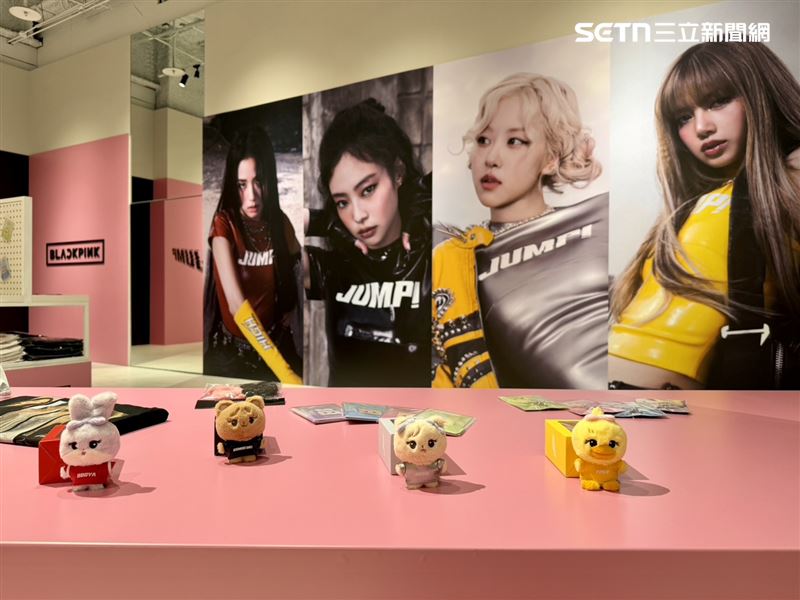 BLACKPINK的娃娃吊飾非常可愛。（圖／記者王培驊攝影）