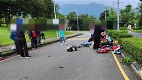 屏科大,學生,自撞,過彎,體育館（圖／翻攝畫面）