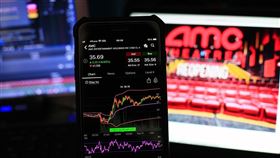 9月財報季揭曉，台灣多家上市櫃企業陸續公布營收表現，達運光電受惠AIoT與國防應用帶動年增逾170%，聖暉*工程接單暢旺改寫歷年同期新高，麗清與朋億*則分別在車用與半導體設備領域穩中求進，成為觀察Q4景氣的重要指標。（示意圖／PIXABAY）