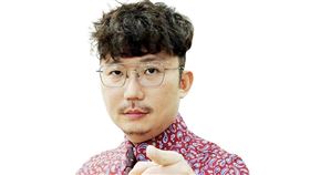 老王王倚隆分析師告訴大家，面對股市出現黑天鵝的系統性風險，我們更要在別人恐懼時保持冷靜！其實股災並不是對於投資人的懲罰，而是檢驗你的應變操作與是否遵守紀律的機會。（圖／王倚隆）