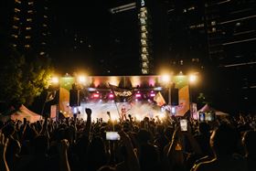 10萬人嗨翻搖滾台中　副市長鄭照新：用音樂點亮城市 連假一起Rock！（業配勿用）