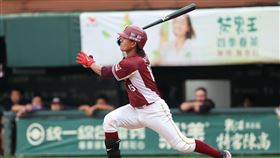 樂天桃猿林子偉季後挑戰賽，打擊手感相當火燙。（圖／樂天桃猿提供） 