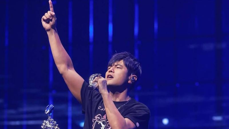 周杰倫突爆恐慌症發作無法上台　鬆吐心聲