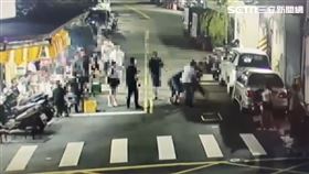 林男請李男降低音量，卻引爆肢體衝突。（圖／翻攝畫面）