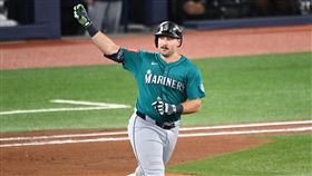 洛利（Cal Raleigh）炸裂追平轟。（圖／路透社／達志影像）