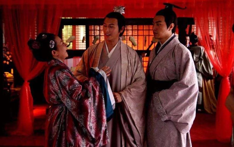「老鴇」幾乎已成青樓代名詞，代表那位掌管風月場所、八面玲瓏的女老闆。（影視示意圖／翻攝自百度百科）