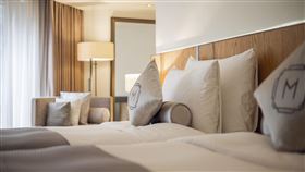 台北慕軒飯店，臻品之選推出「經典客房住宿券」，每張6,660元，以35折優惠入住體驗國際酒店的精緻服務。（圖／飯店旅宿業者提供）