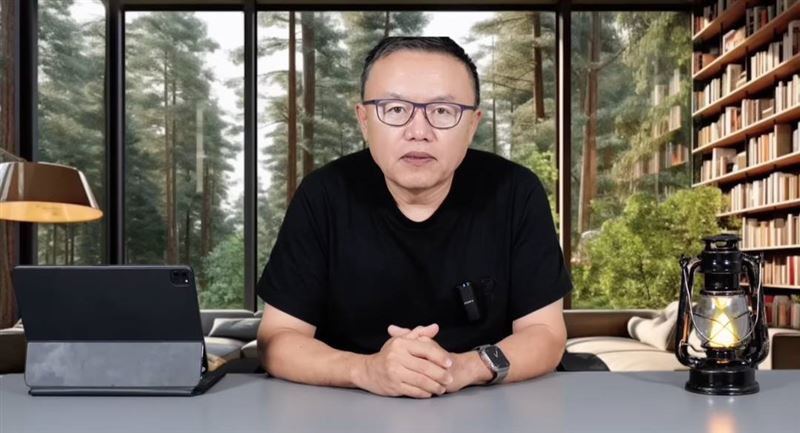 中國YTR老燈爆料于朦朧母親身亡。（圖／翻攝自YouTube）