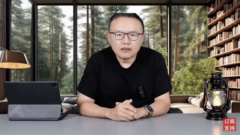 中國反共網紅「老燈」發布的最新影片表示，于朦朧的母親已經去世了，並痛心稱已經從多個渠道證實。（圖／翻攝自老燈YouTube）