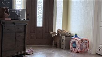 小橘貓躲在家門口！眾人花好幾分鐘才找到