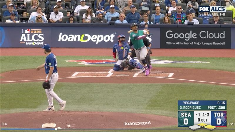 美聯冠軍賽G2羅德里奎茲（Julio Rodriguez）首局轟出3分砲。（圖／翻攝自MLB官網）