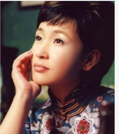 當年薄熙來的小三、美女主播張偉傑離奇失蹤，疑似就是因此被做成標本，這些標本還曾來台展出過。（圖／翻攝自微博）