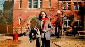 岑永康曾有搖滾夢，留長髮還打三個耳洞，可惜沒趕上選秀熱潮。（圖／岑永康提供）