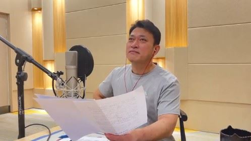 李龍濱工作畫面曝光。（圖／翻攝自李龍濱小紅書）