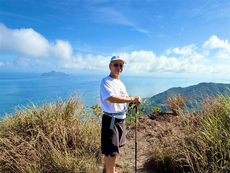 張景森利用爬山的時間思考，做了一份「三方協議買回與專案讓售」建議書（圖／翻攝自張景森臉書）