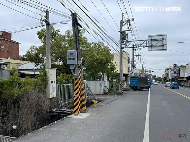 彰化縣56處科技執法路口，今年1月至9月，共開出7.7萬張罰單。（圖／翻攝畫面）
