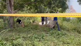 花蓮縣玉里鎮發生一起兇殺案，23歲金姓女子去年和莊女網戀，搬到花蓮同居3個月，即遭莊女等人凌虐殺害，棄屍在六十石山區。花蓮縣玉里鎮發生一起兇殺案，23歲金姓女子去年和莊女網戀，搬到花蓮同居3個月，即遭莊女等人凌虐殺害，棄屍在六十石山區。