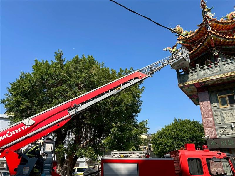 救災行動需兼顧火勢控制與文化保護。（圖／桃園電子報提供）
