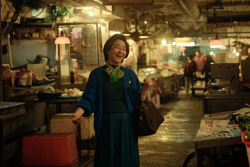 楊麗音詮釋的春妹阿婆是一位失智長者。（圖／客委會、客家電視台提供）