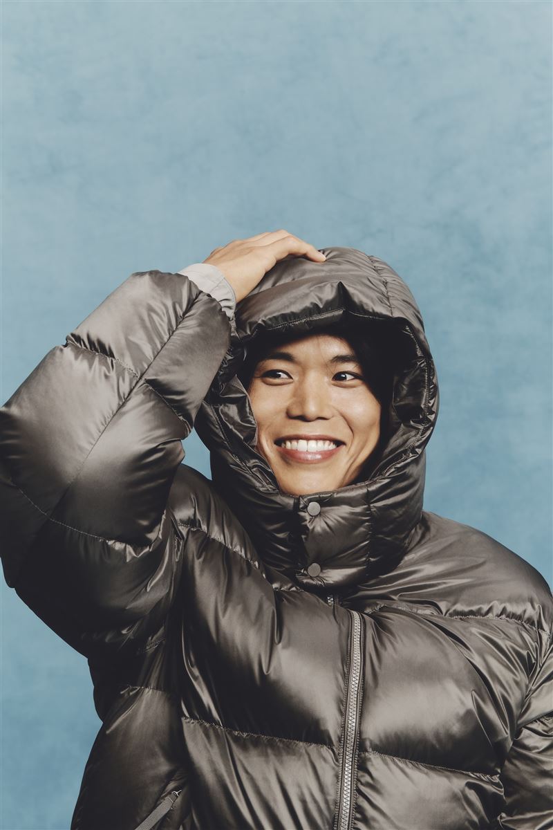 lululemon暖意隨身活力隨行企劃，攜手品牌大使Amotti與KAZUHA演繹冬日動感時尚造型。（圖／品牌業者提供）