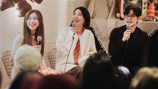 金曲新人合作大咖歌后　邊爬邊哭內幕曝光