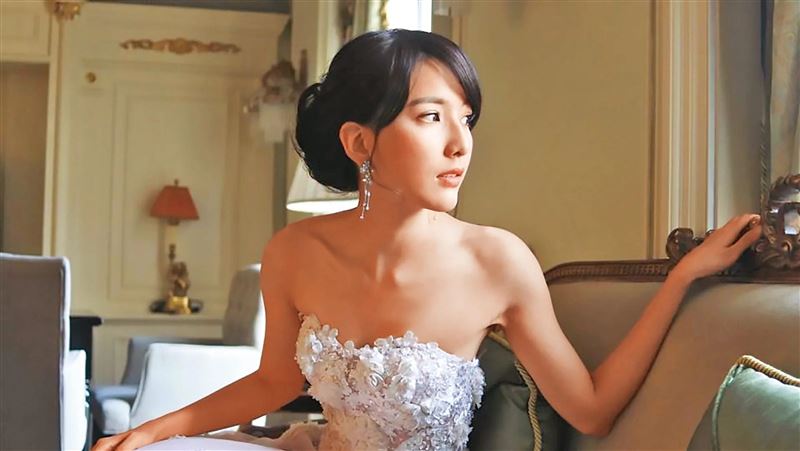 被爆半夜私訊轟炸　陳匡怡穿睡衣騷擾學長