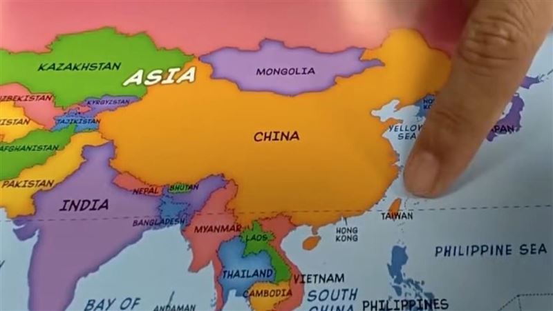 中國海關聲稱這6萬張地圖「台灣省標註錯誤，危害國家統一、主權和領土完整的」。（圖／翻攝自海關發布微博）