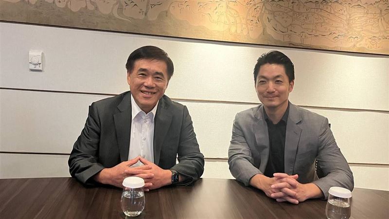 蔣萬安和郝龍斌會面，力挺是「合適的黨主席人選」（圖／翻攝自郝龍斌臉書）