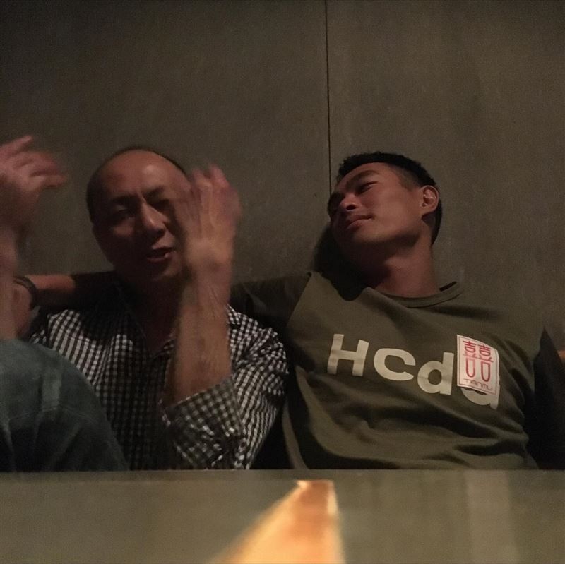 楊祐寧（右）分享與父親相處過往。（圖／翻攝自臉書）