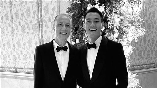 楊祐寧虧亡父「在頭作亂」！父子擁抱道別