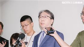 針對跟拍案，蔡明彥表示，假如注意到跟拍行為，必須要在第一時間通報，警方也會啟動快速反應警力到場排除相關行為。此外，也會請警政署針對公署還有官員職務宿舍的周邊加強安全巡查，避免跟拍的行為從公署或職務宿舍就開始。（圖／記者楊士誼攝影）